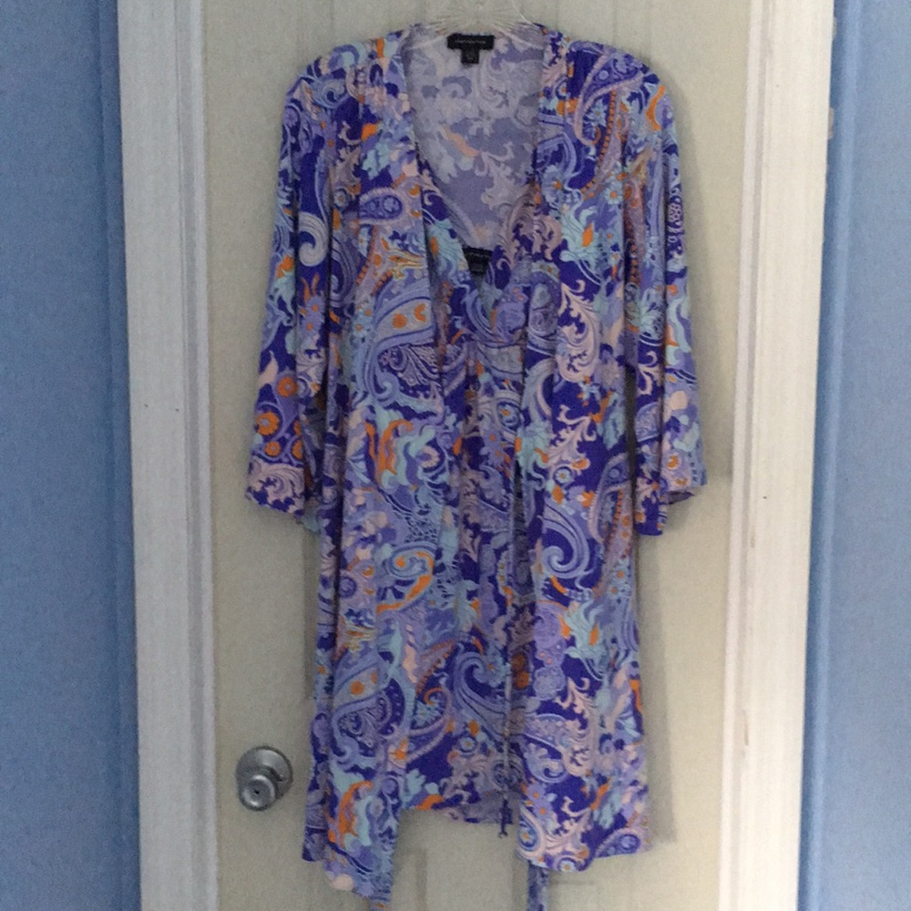 Jones New York robe and camisole set